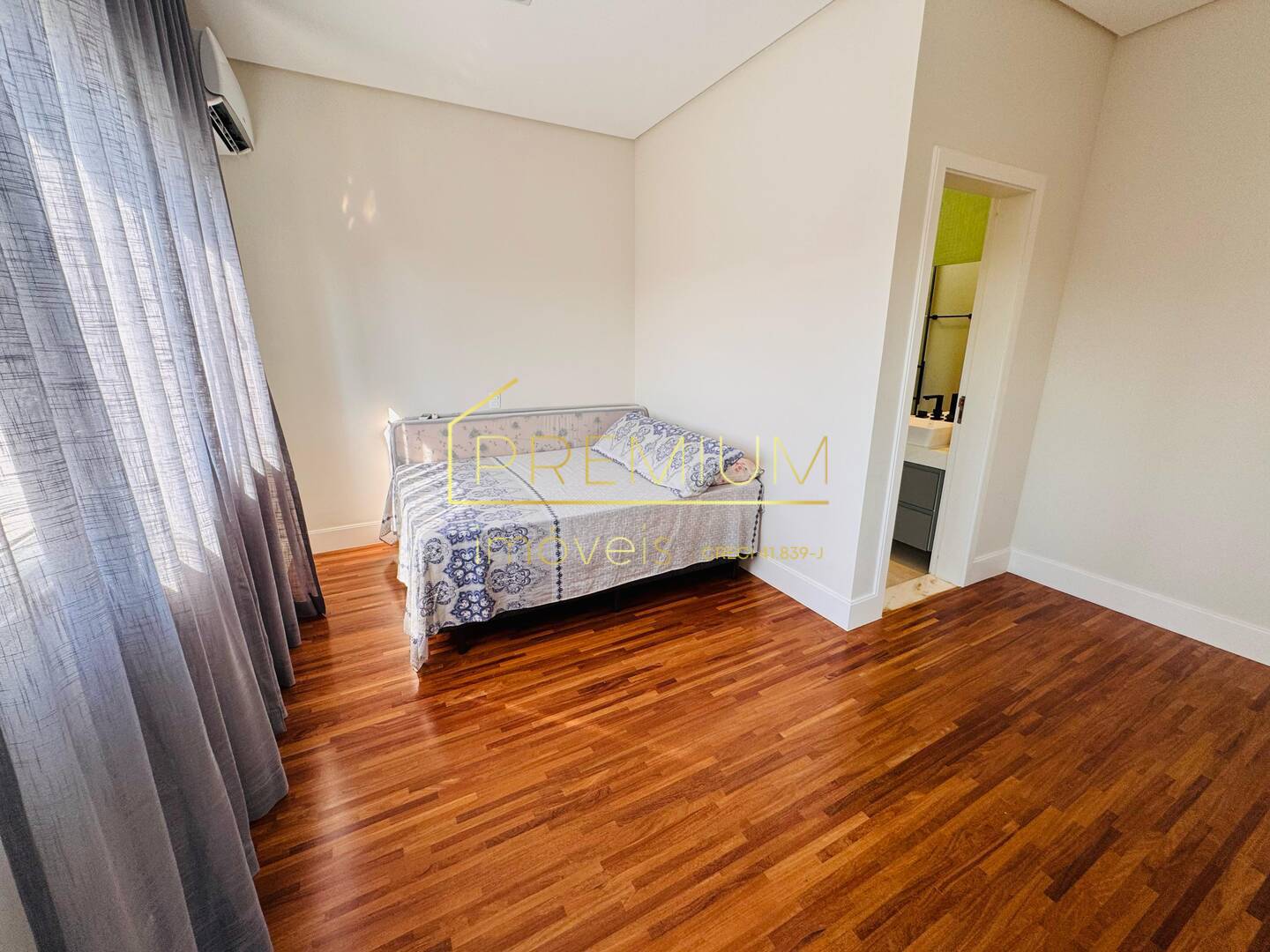 Casa, 4 quartos, 331 m² - Foto 29