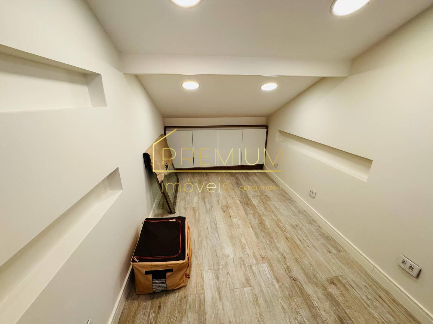 Casa, 4 quartos, 331 m² - Foto 40