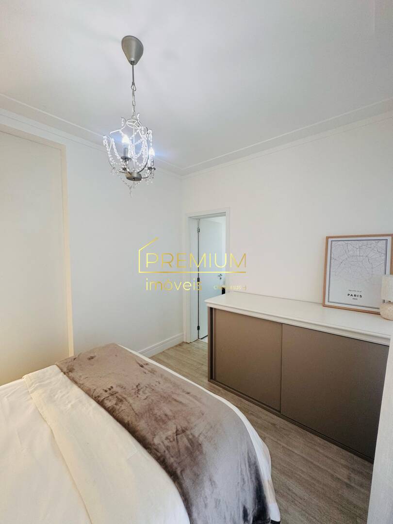Casa à venda com 4 quartos, 340m² - Foto 2