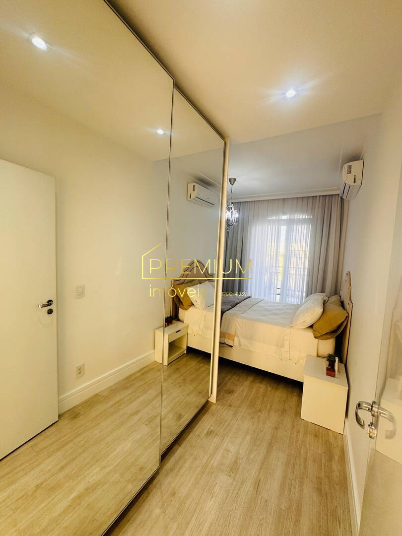 Casa à venda com 4 quartos, 340m² - Foto 10