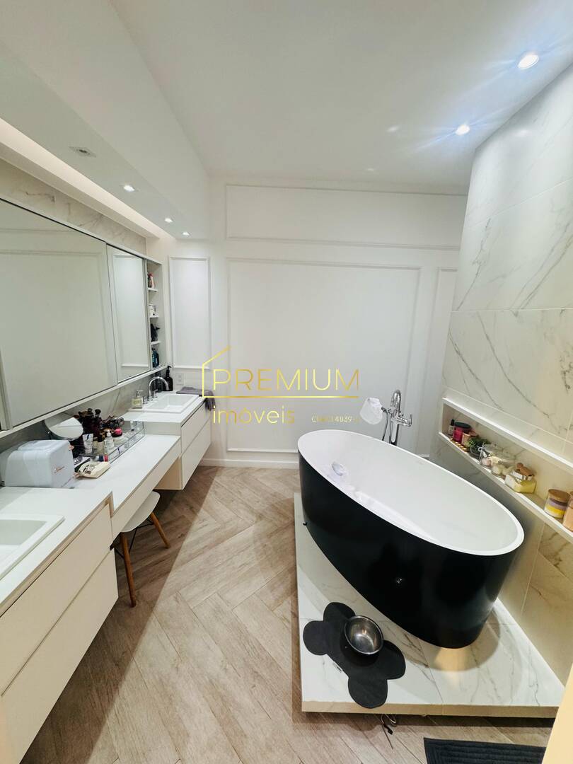 Casa à venda com 4 quartos, 340m² - Foto 20