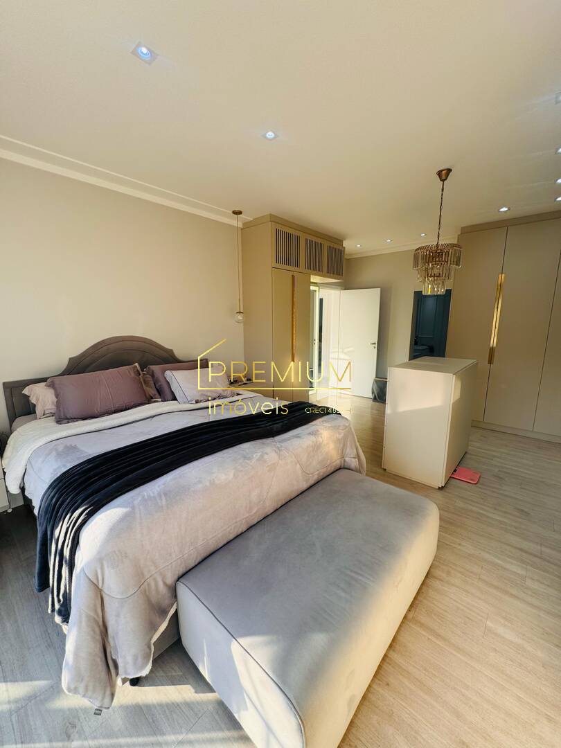 Casa à venda com 4 quartos, 340m² - Foto 24