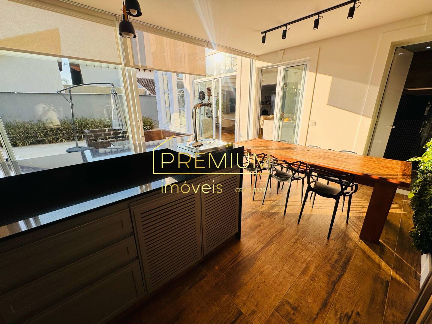 Casa à venda com 4 quartos, 340m² - Foto 34