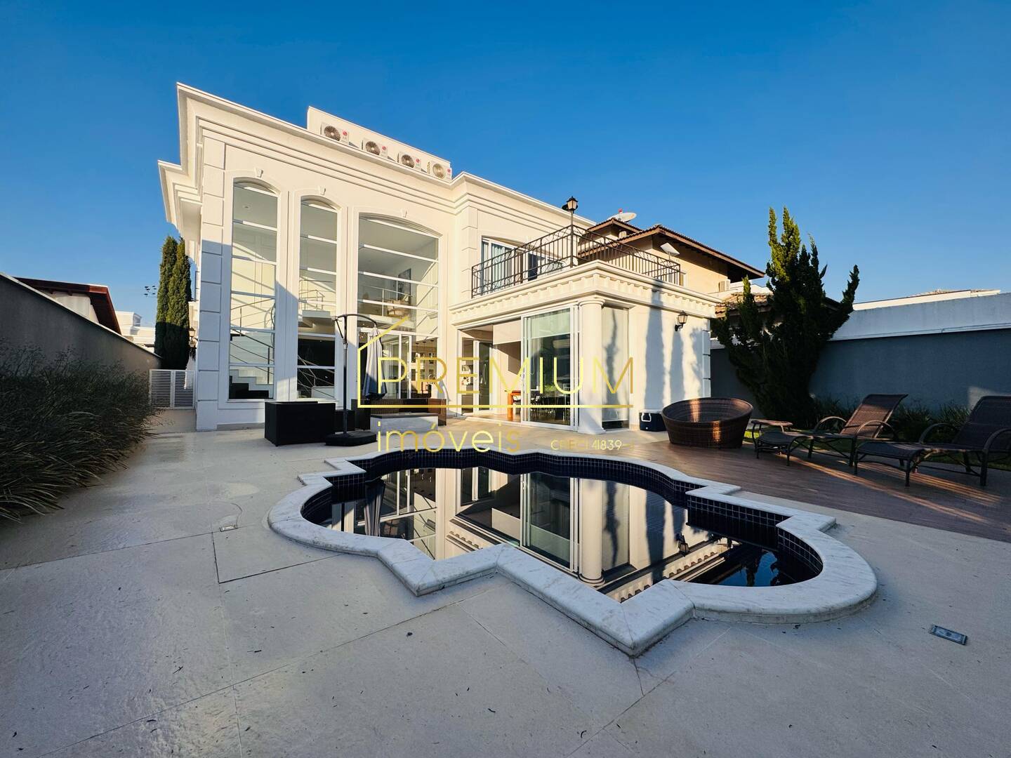 Casa à venda com 4 quartos, 340m² - Foto 37