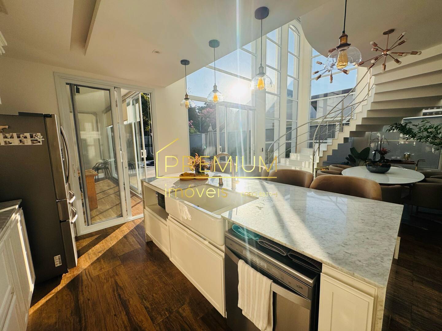 Casa à venda com 4 quartos, 340m² - Foto 45