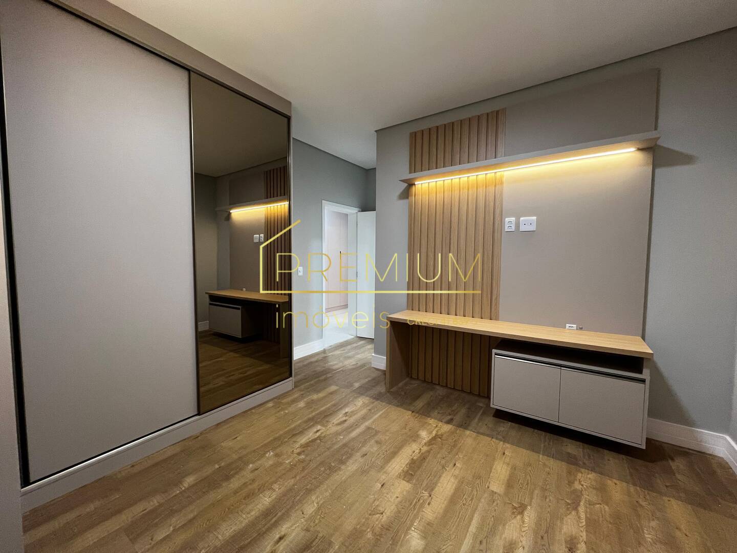 Casa, 4 quartos, 340 m² - Foto 44