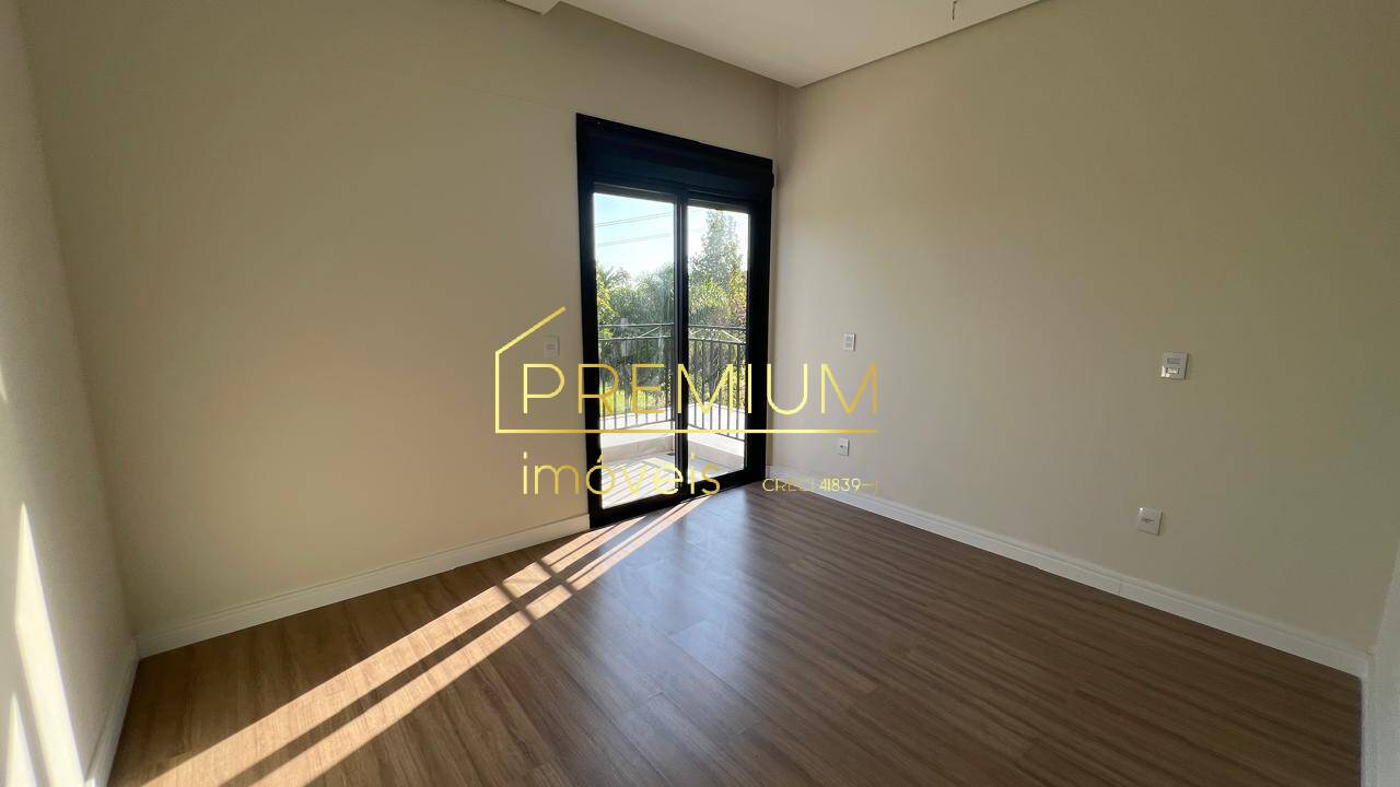 Casa à venda com 4 quartos, 157m² - Foto 3