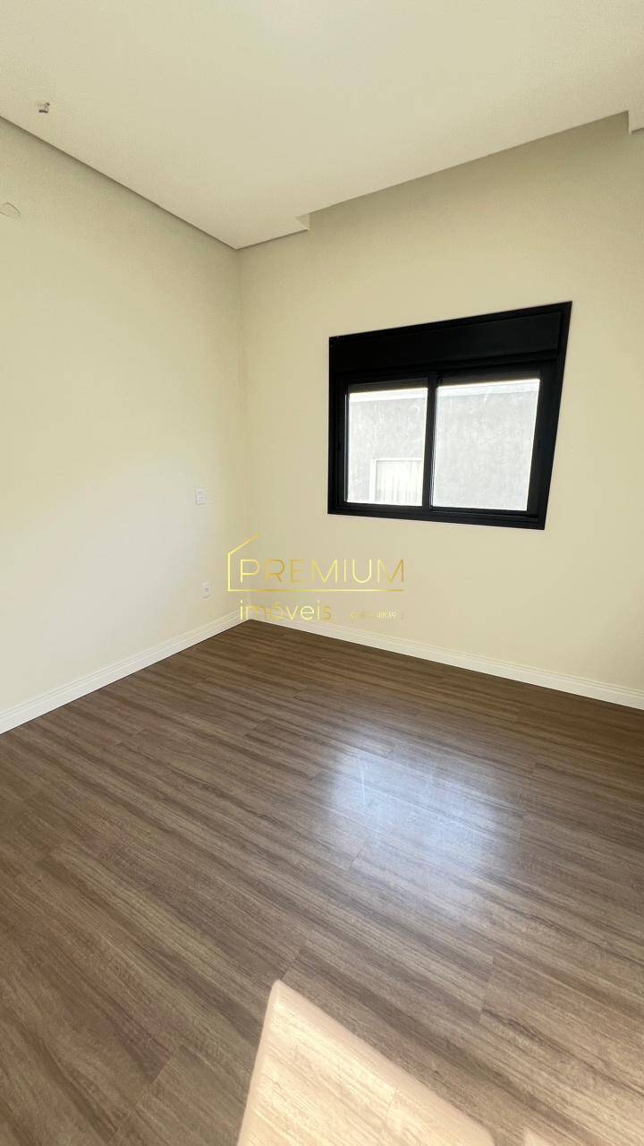 Casa à venda com 4 quartos, 157m² - Foto 8