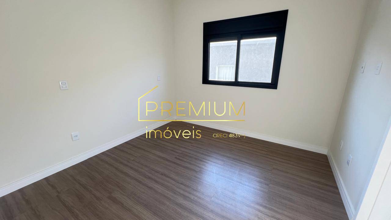 Casa à venda com 4 quartos, 157m² - Foto 9