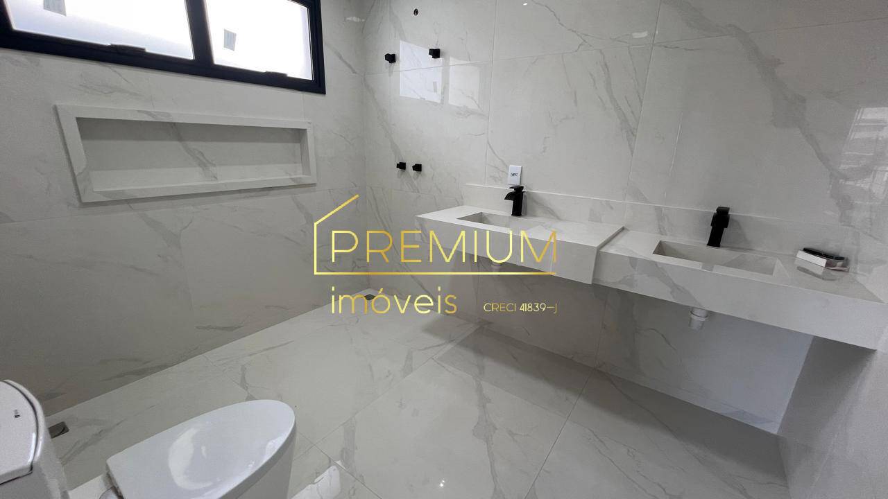 Casa à venda com 4 quartos, 157m² - Foto 15