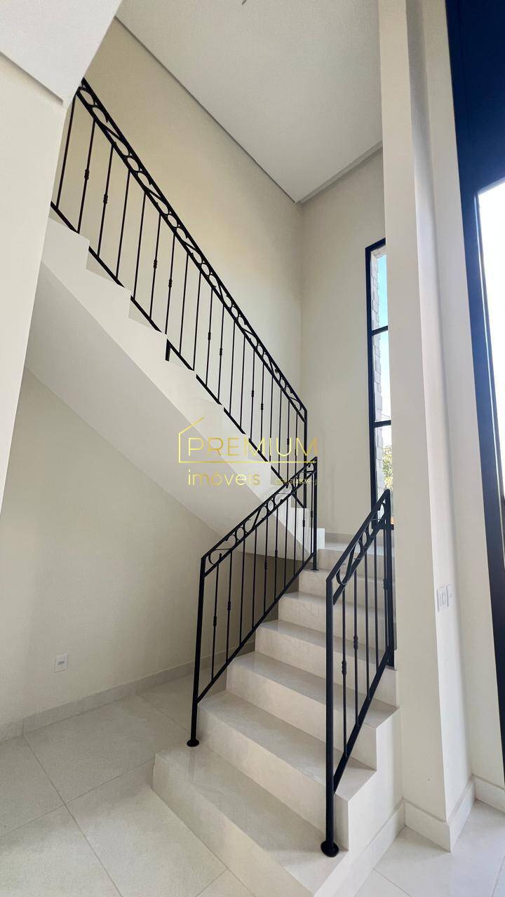 Casa à venda com 4 quartos, 157m² - Foto 18