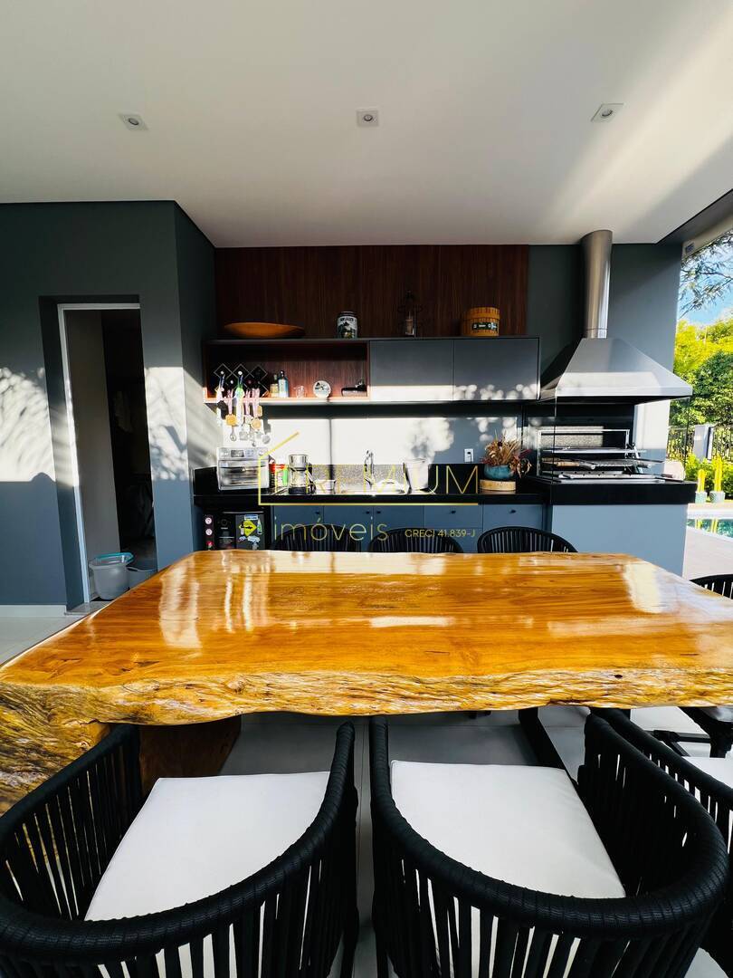 Casa, 3 quartos, 221 m² - Foto 28