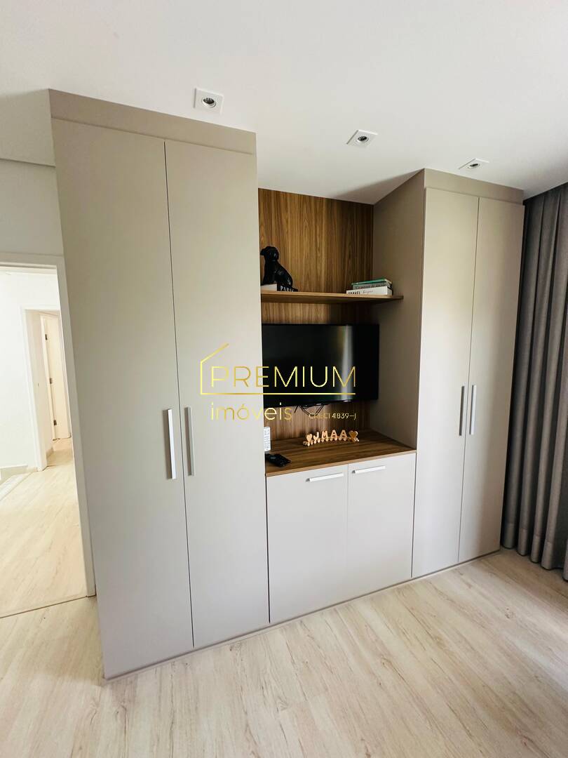 Casa à venda com 4 quartos, 417m² - Foto 2