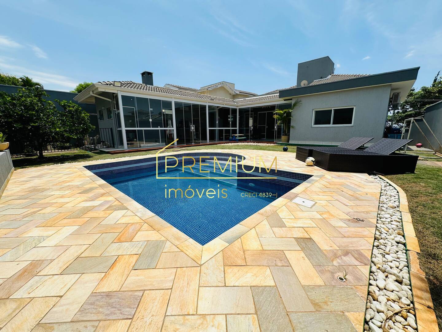Casa à venda com 4 quartos, 417m² - Foto 6