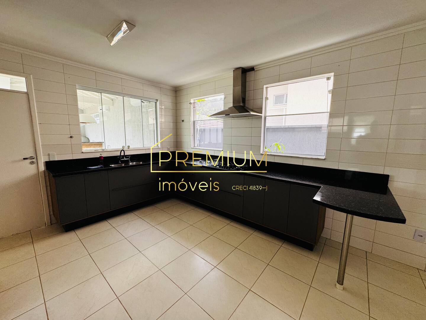 Casa à venda com 4 quartos, 417m² - Foto 22
