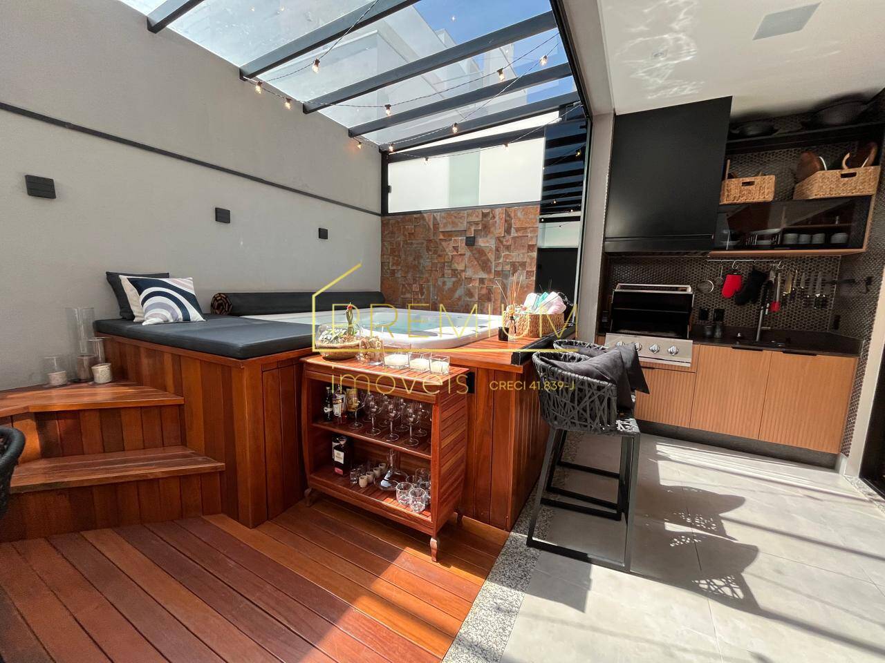 Casa, 3 quartos, 195 m² - Foto 1