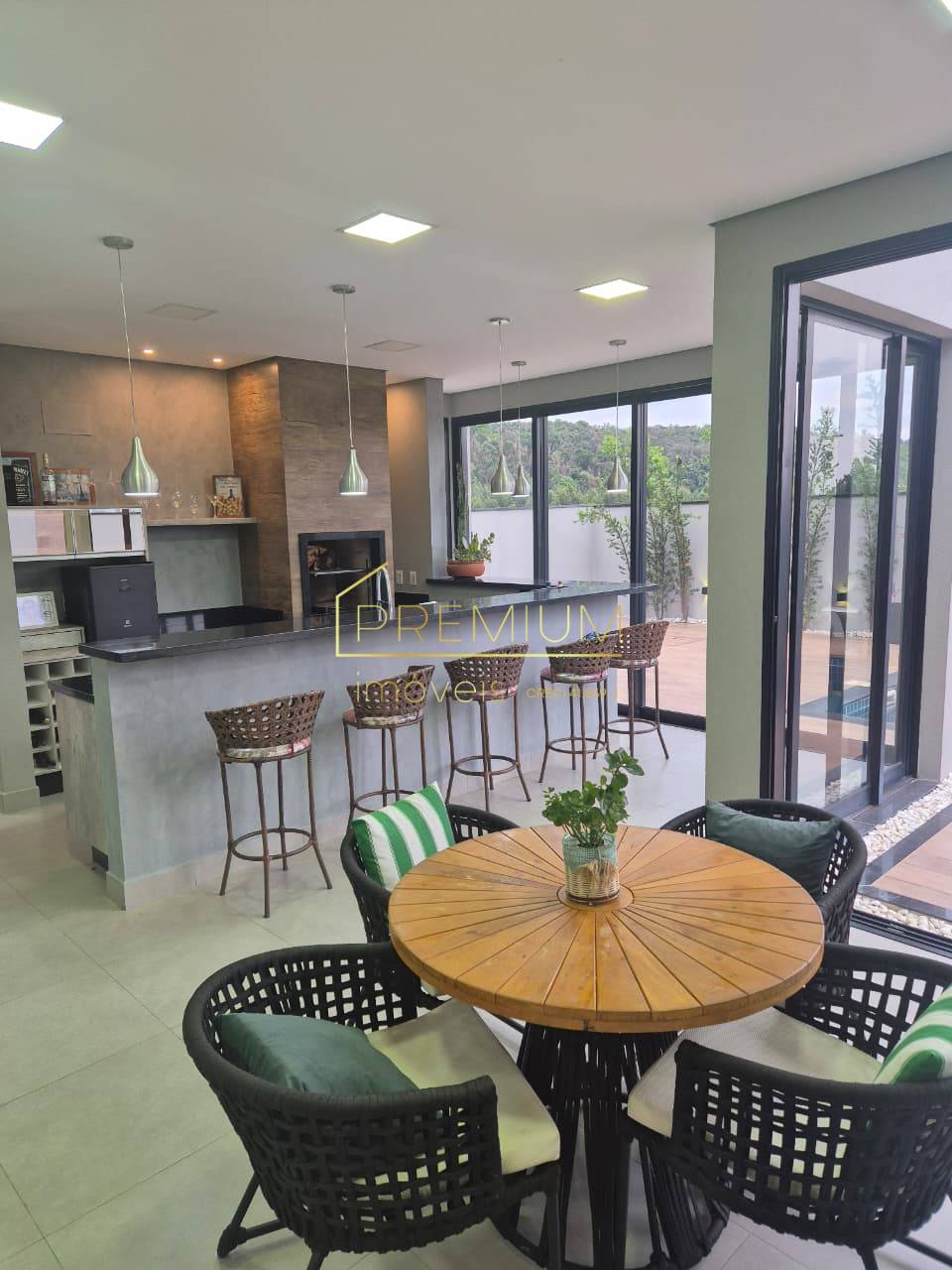 Casa, 4 quartos, 280 m² - Foto 2