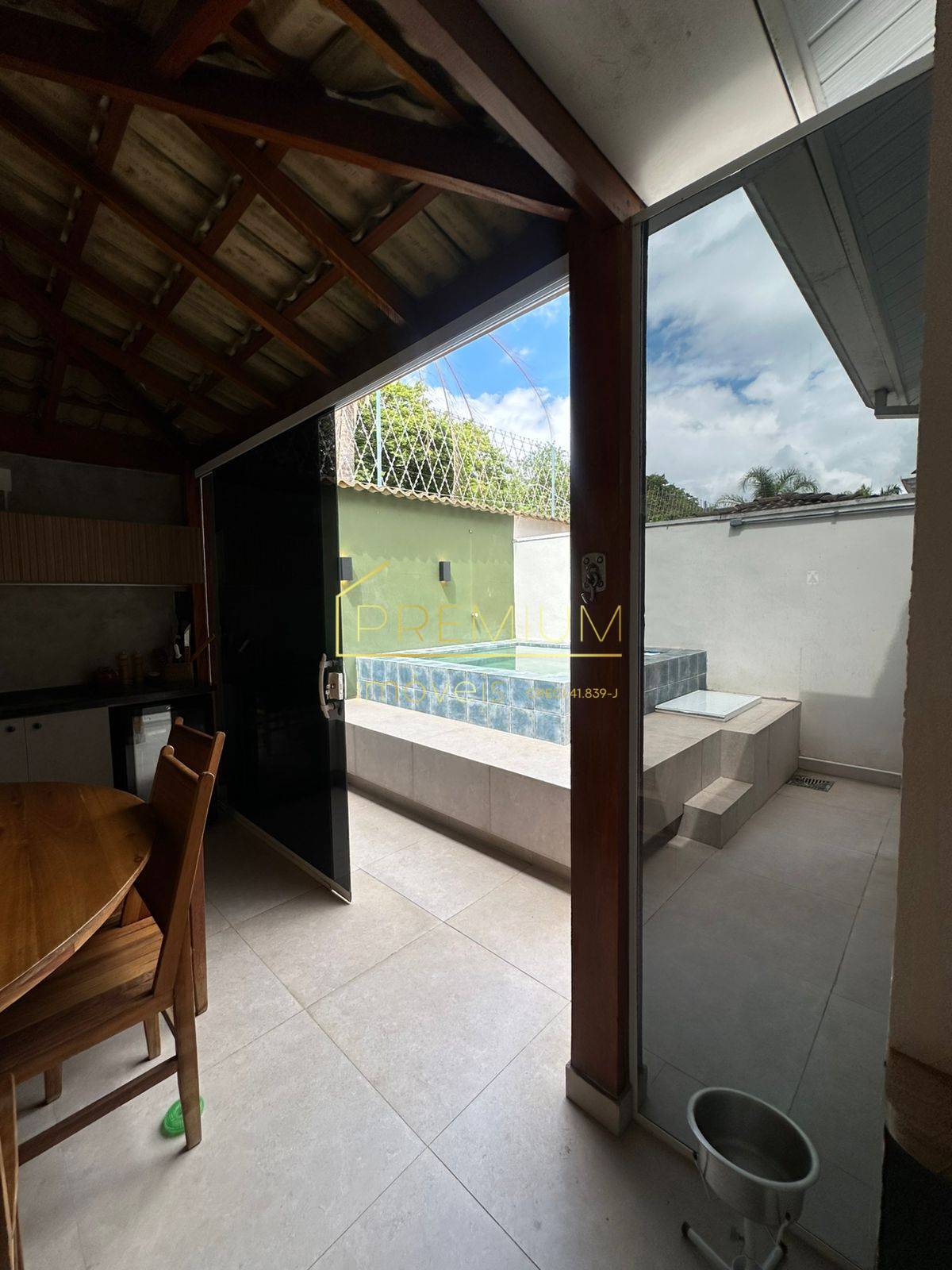 Casa, 3 quartos, 110 m² - Foto 2