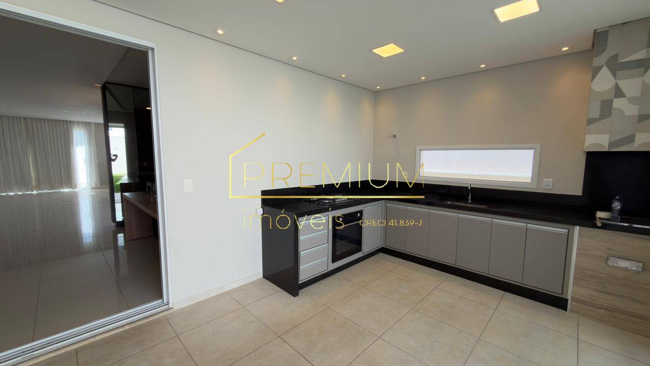 Casa, 4 quartos, 245 m² - Foto 2