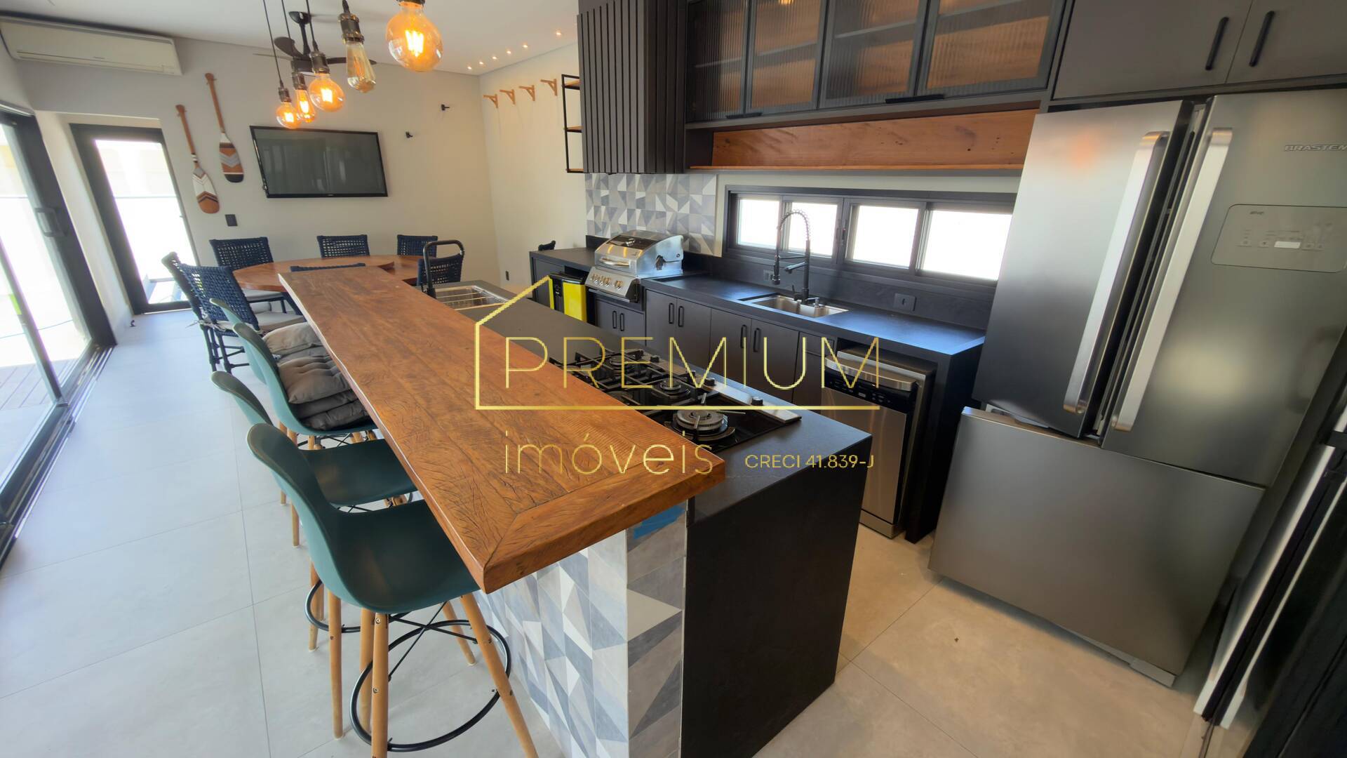 Casa, 4 quartos, 288 m² - Foto 2