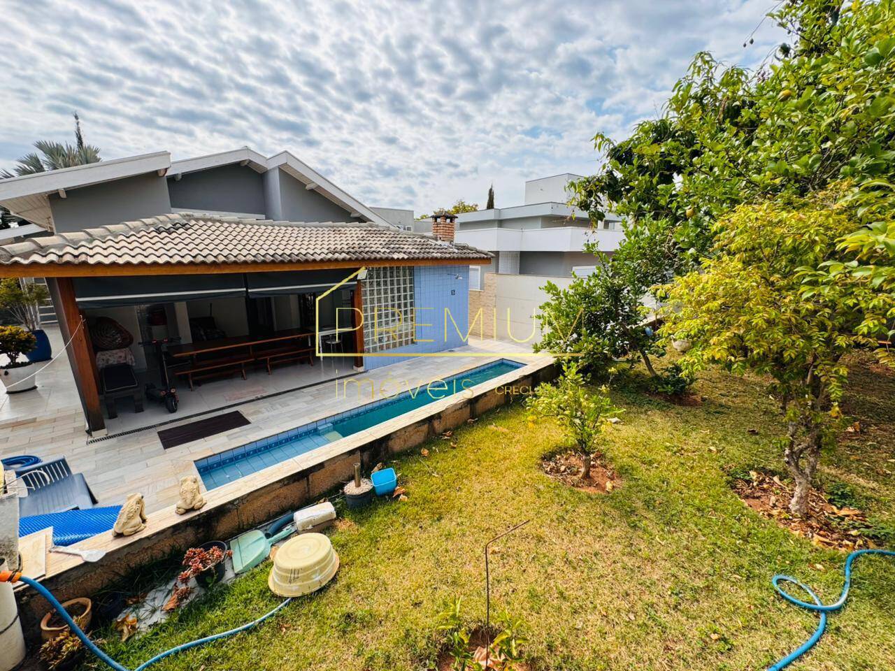 Casa, 3 quartos, 235 m² - Foto 3