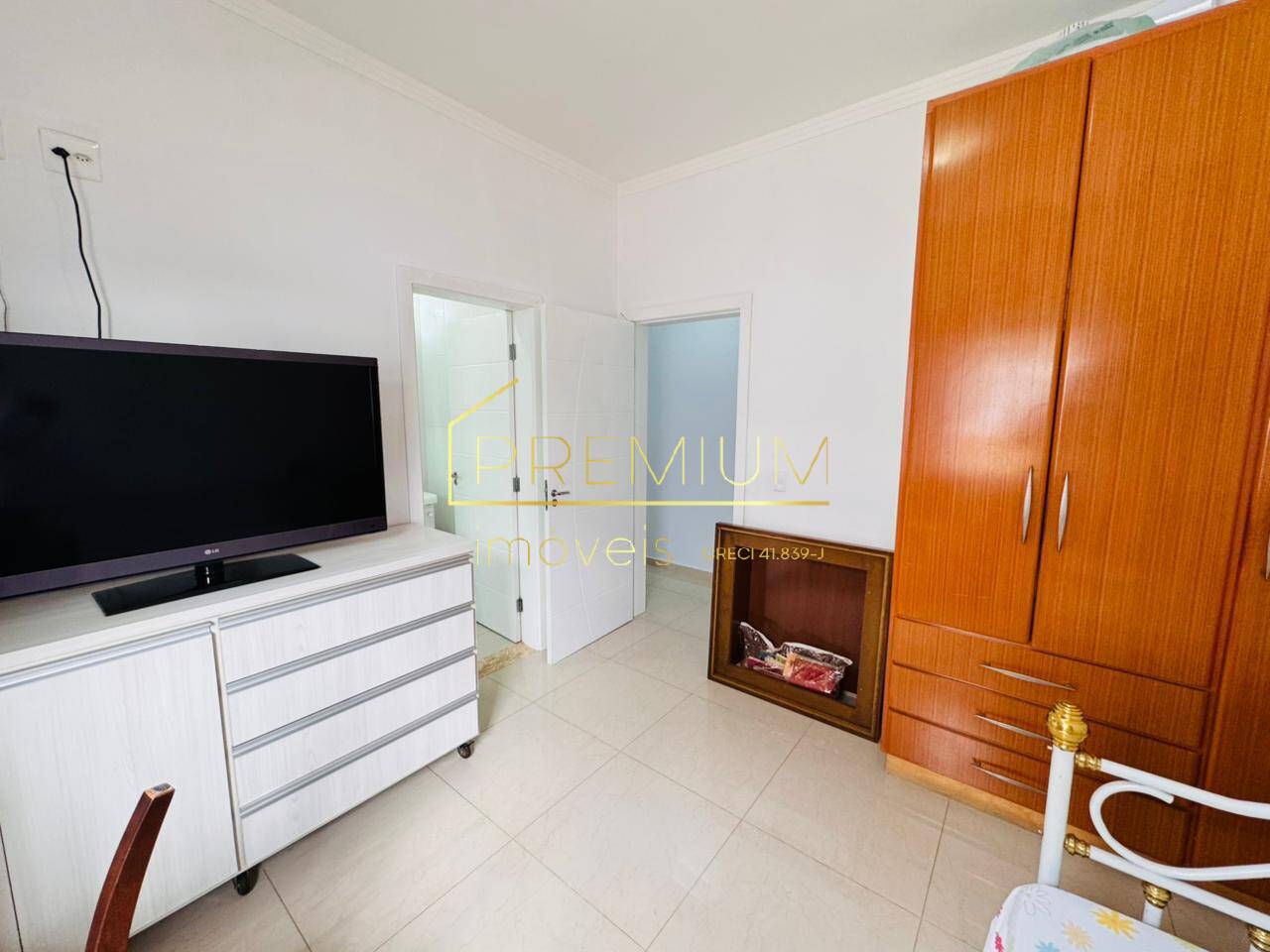 Casa, 3 quartos, 235 m² - Foto 26