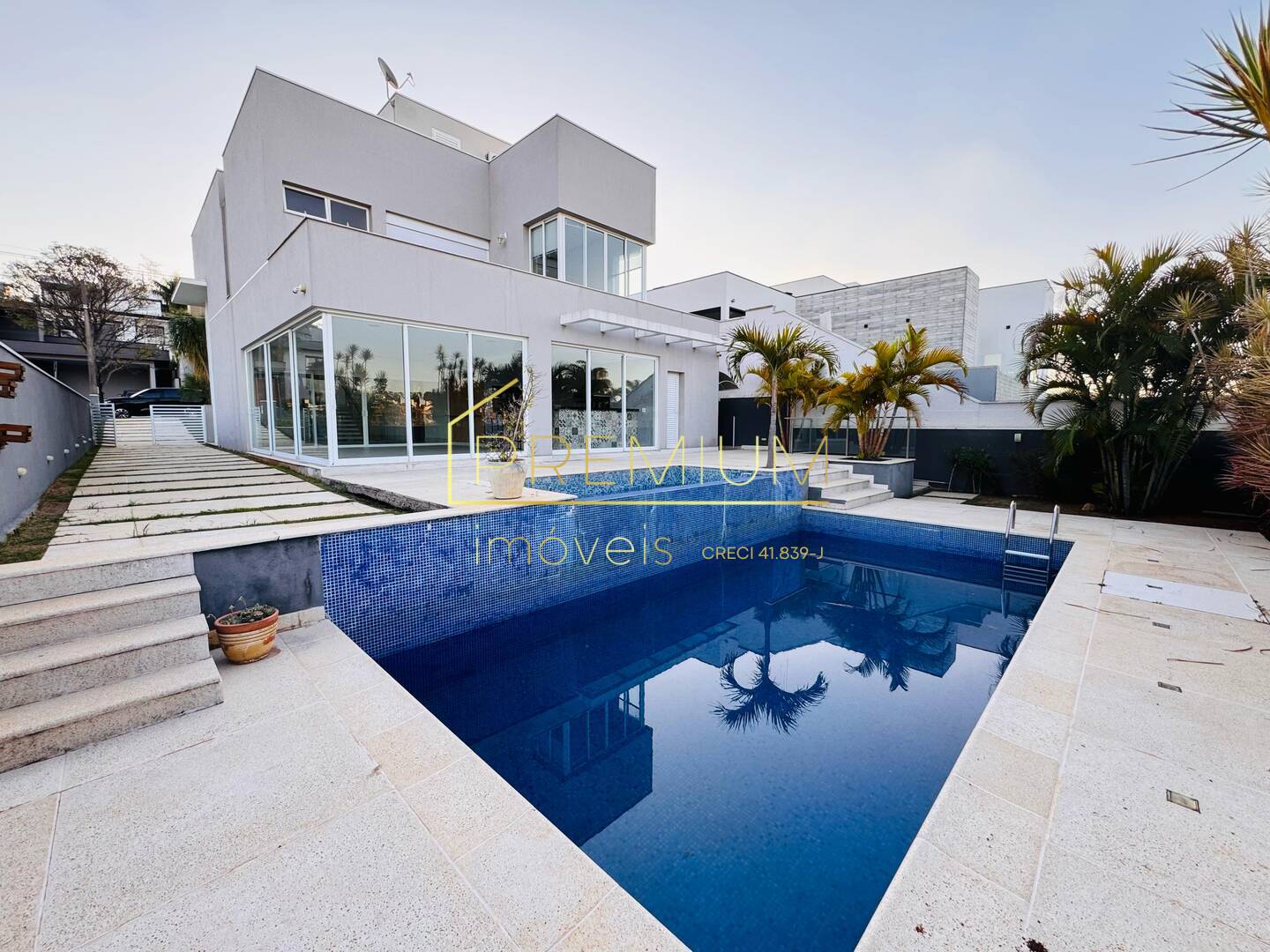 Casa, 3 quartos, 200 m² - Foto 1