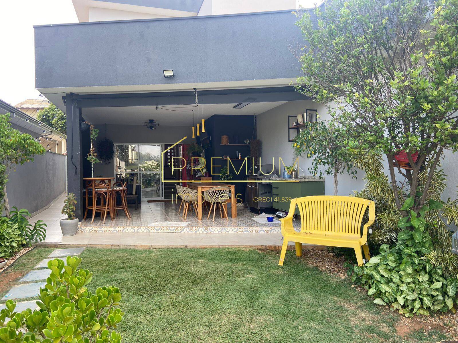 Casa, 3 quartos, 241 m² - Foto 8