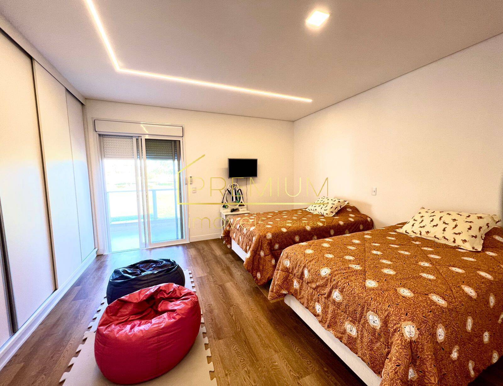 Casa, 4 quartos, 270 m² - Foto 6