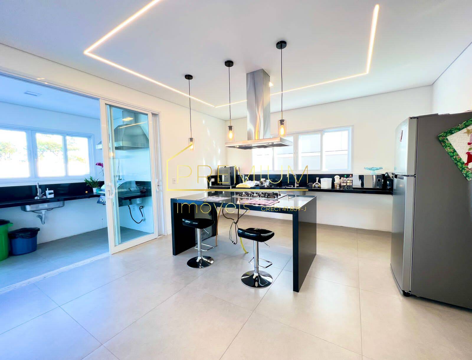 Casa, 4 quartos, 270 m² - Foto 16
