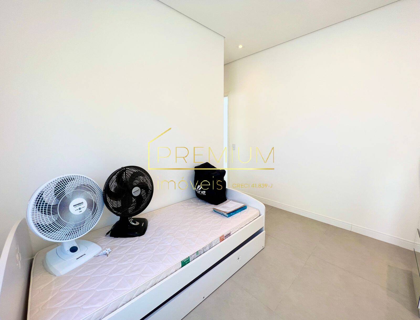 Casa, 4 quartos, 270 m² - Foto 14