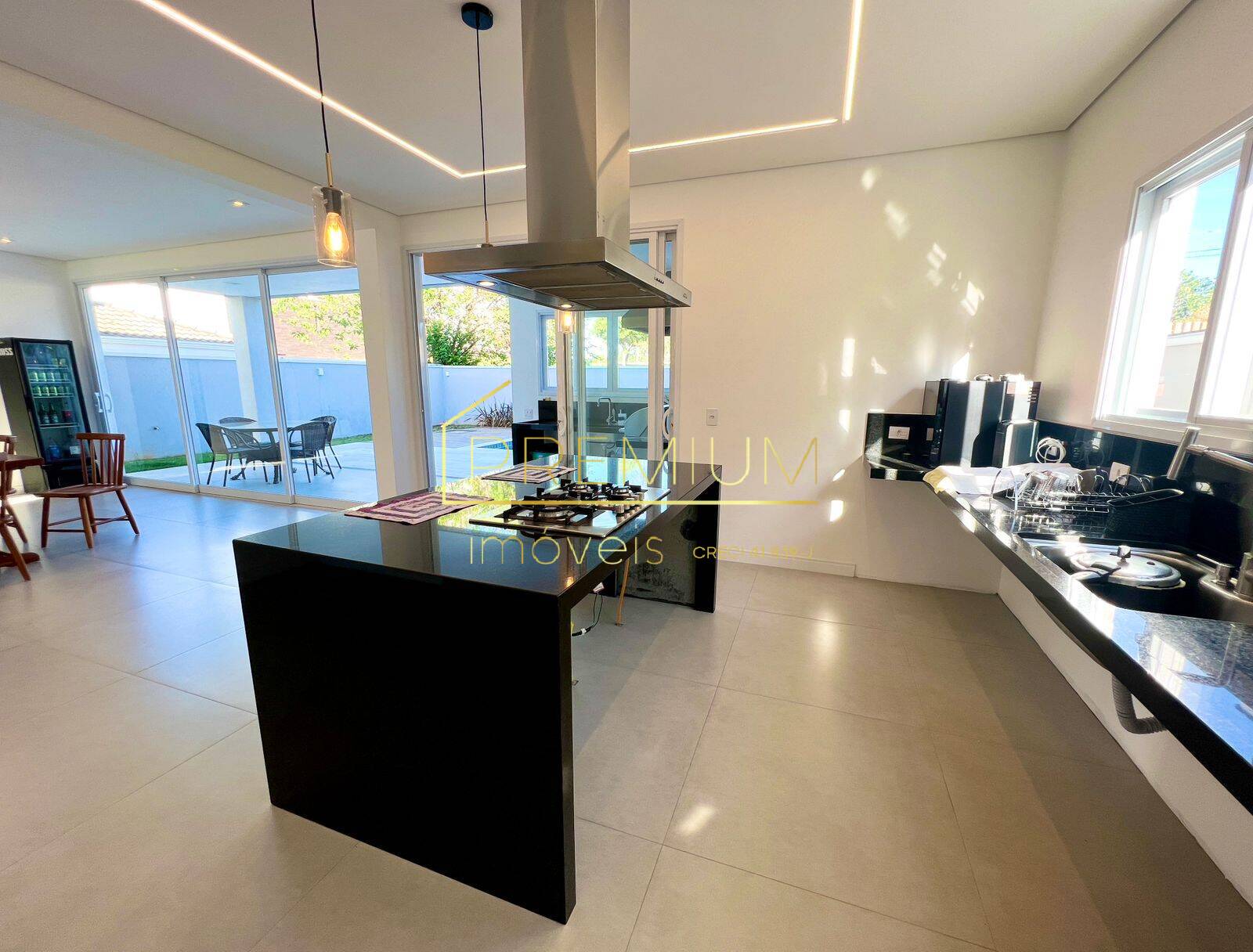 Casa, 4 quartos, 270 m² - Foto 23