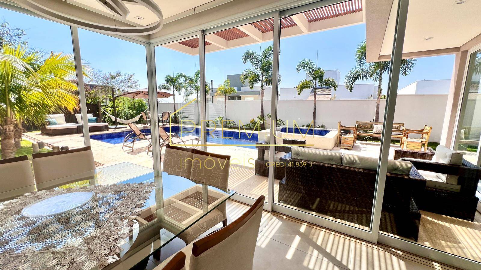 Casa, 3 quartos, 452 m² - Foto 1
