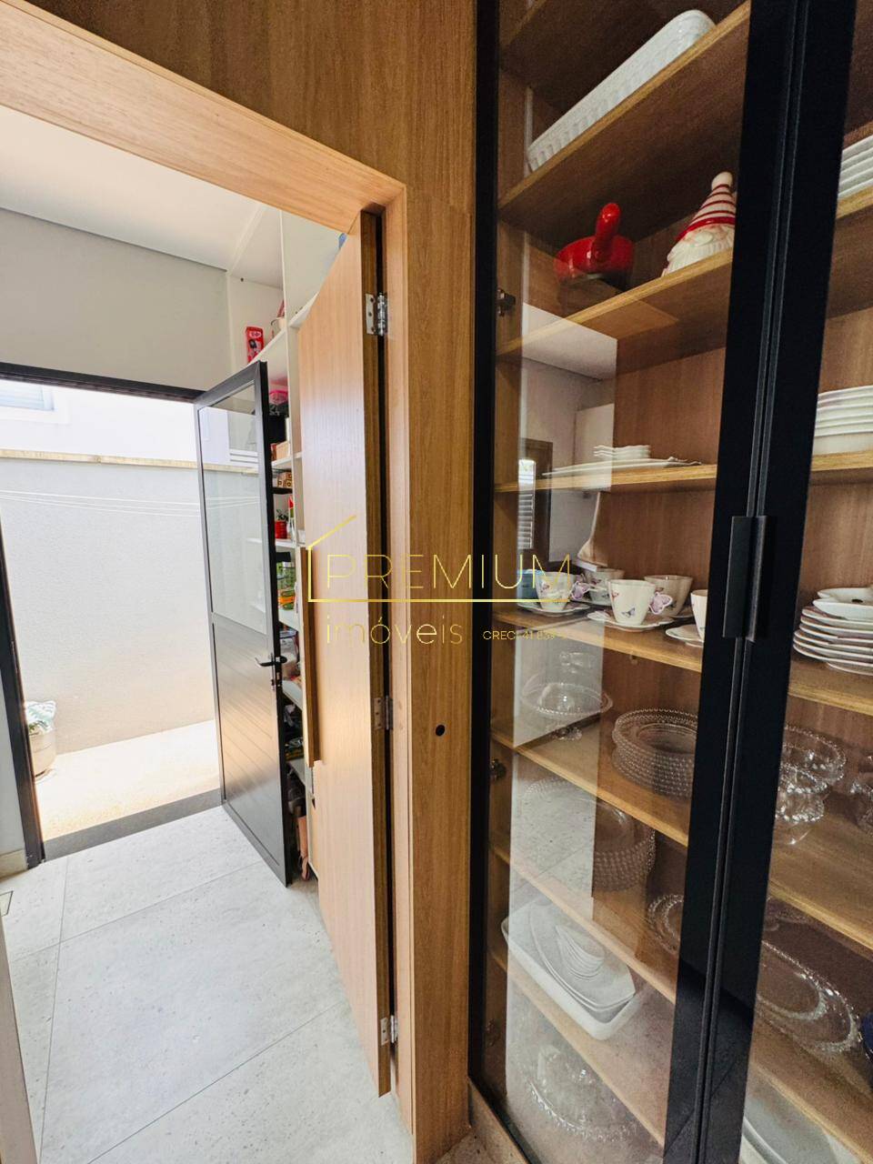Casa, 4 quartos, 289 m² - Foto 4