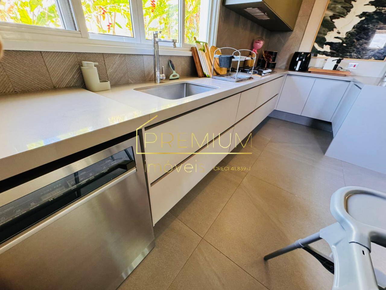 Casa, 3 quartos, 273 m² - Foto 37