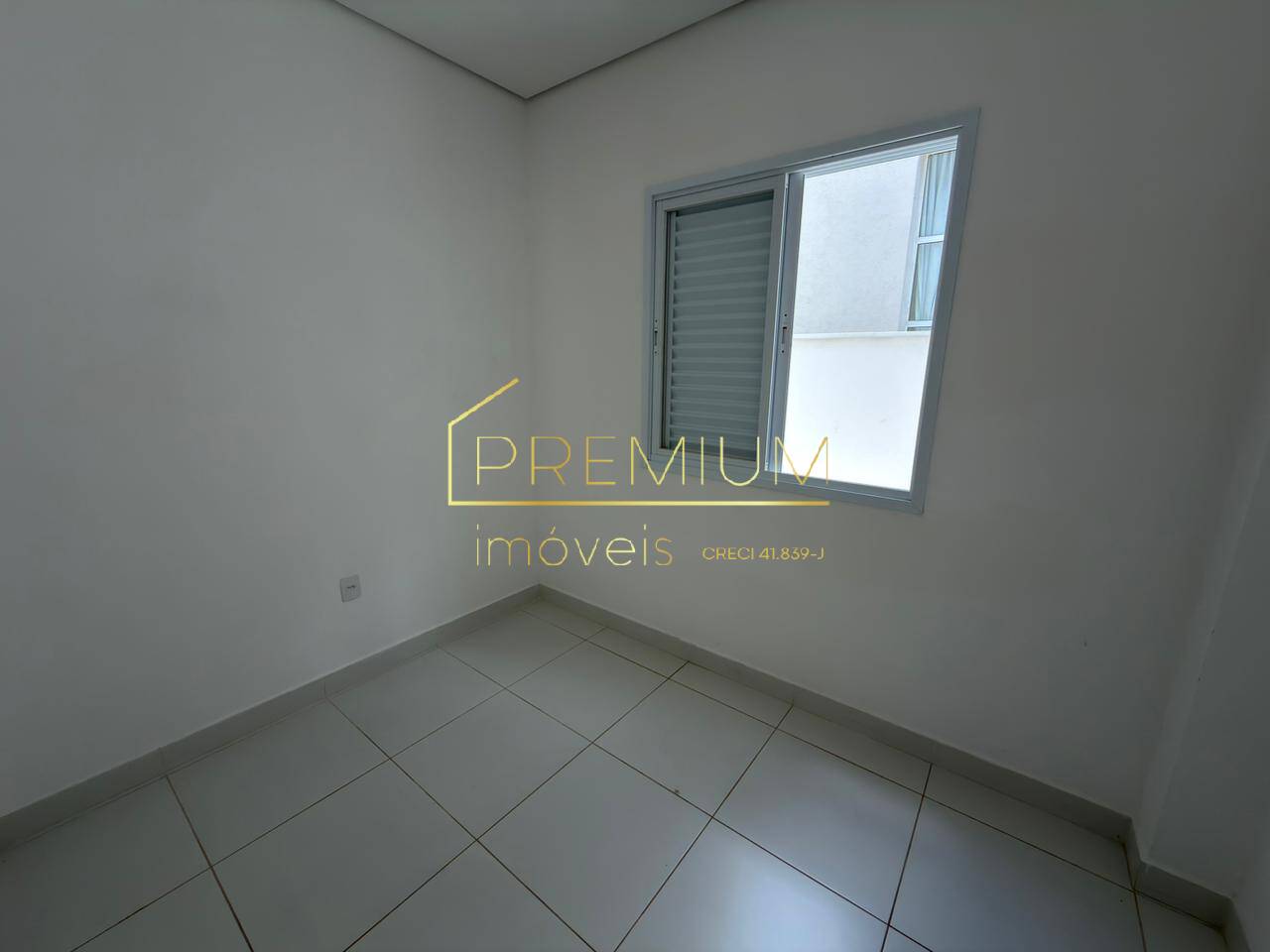 Casa, 4 quartos, 330 m² - Foto 2
